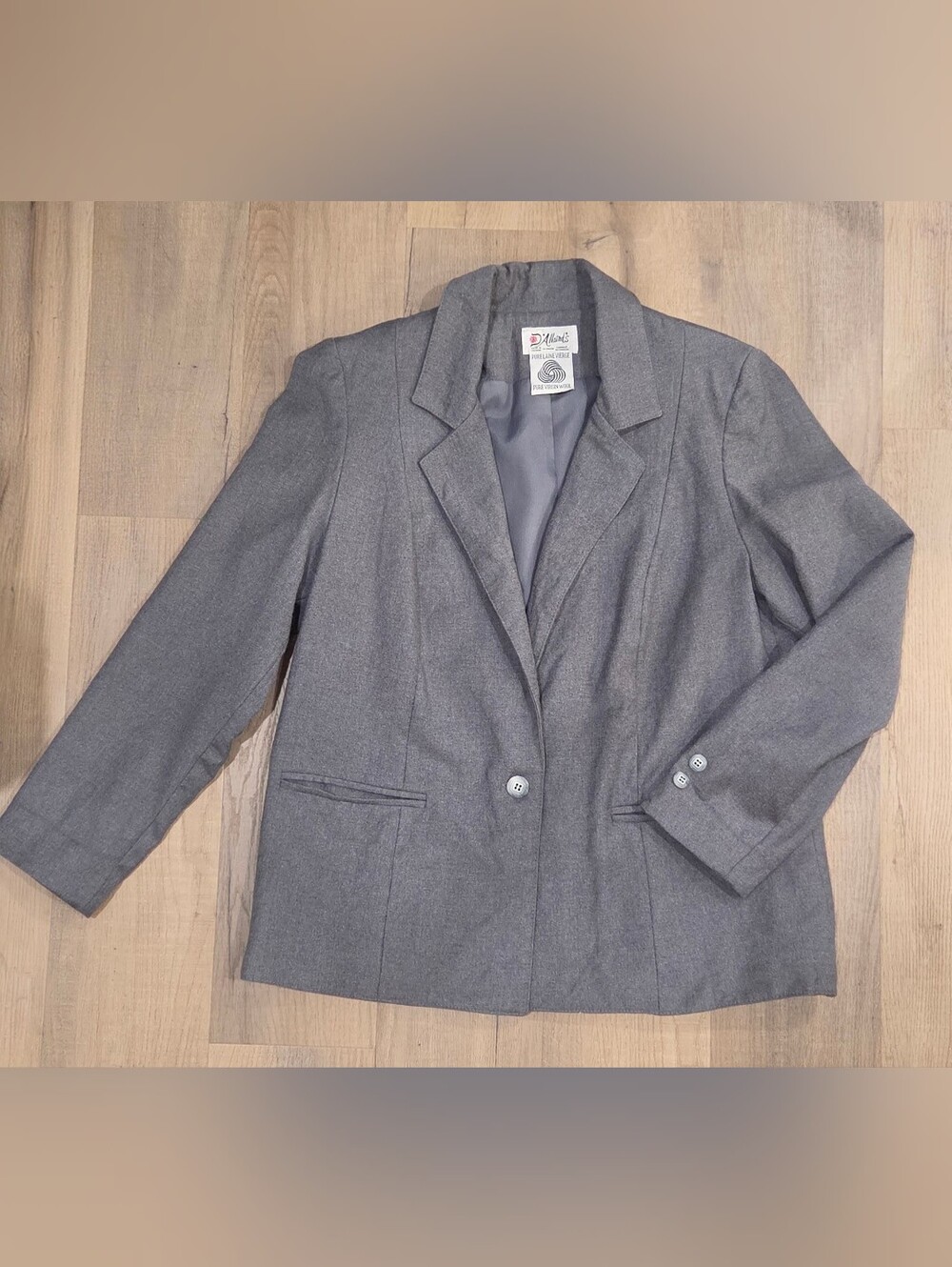 D'Allaird's Classic Gray Wool Women's Blazer Jacket